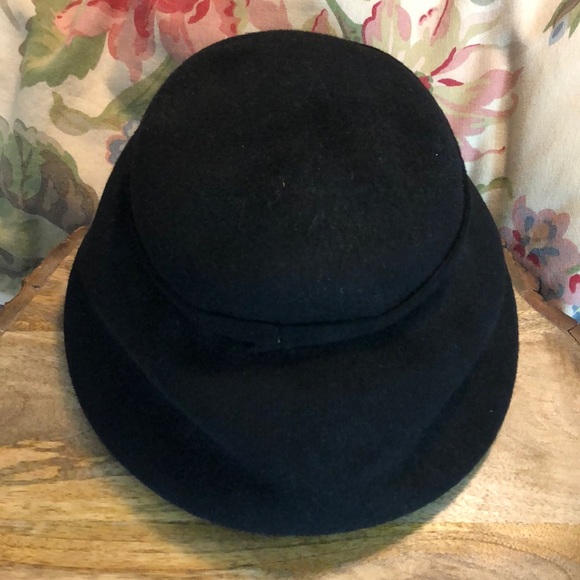 VINTAGE 60’s NECO Elongated Pillbox Hat WOOL black Audrey Hepburn VIBE Classic - Picture 1 of 12